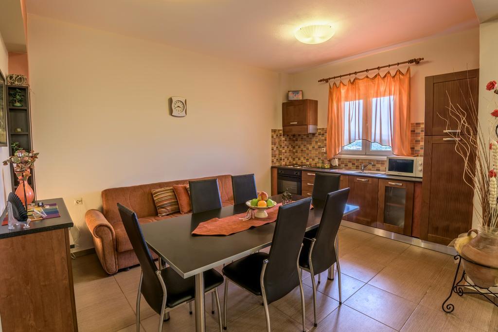 Villa Apollon Sfakaki Bagian luar foto